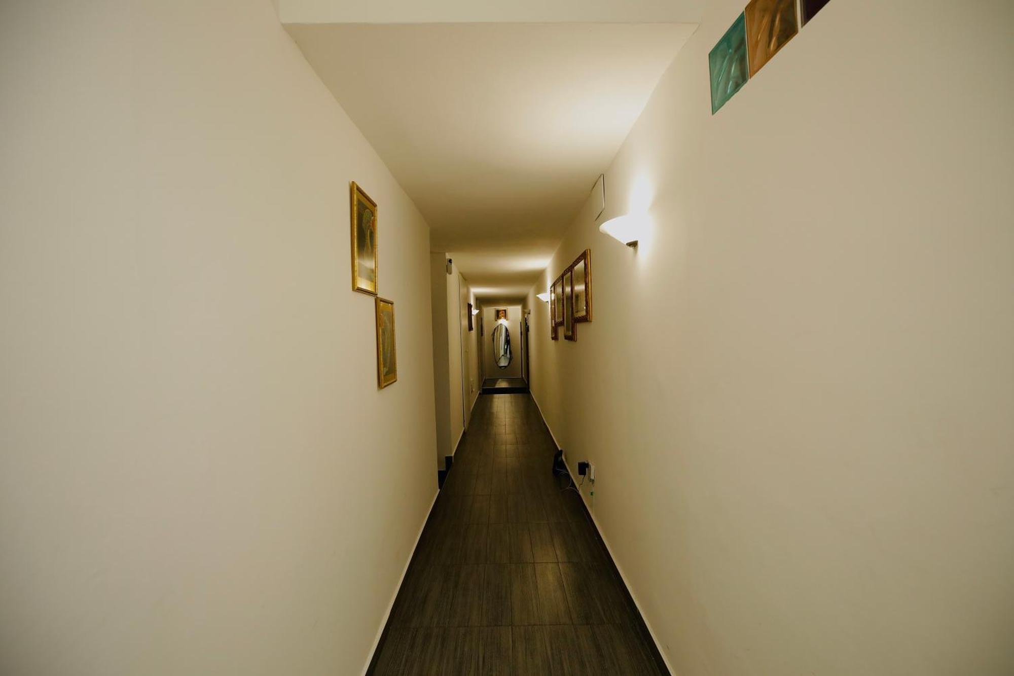 Appartement Hosting Dreams Attics - Duomo à Milan Extérieur photo