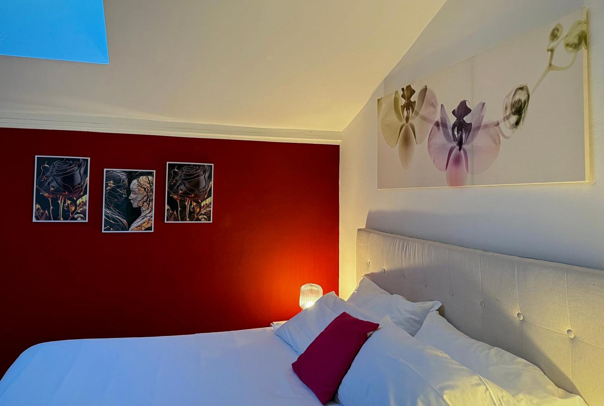 Appartement Hosting Dreams Attics - Duomo à Milan Extérieur photo