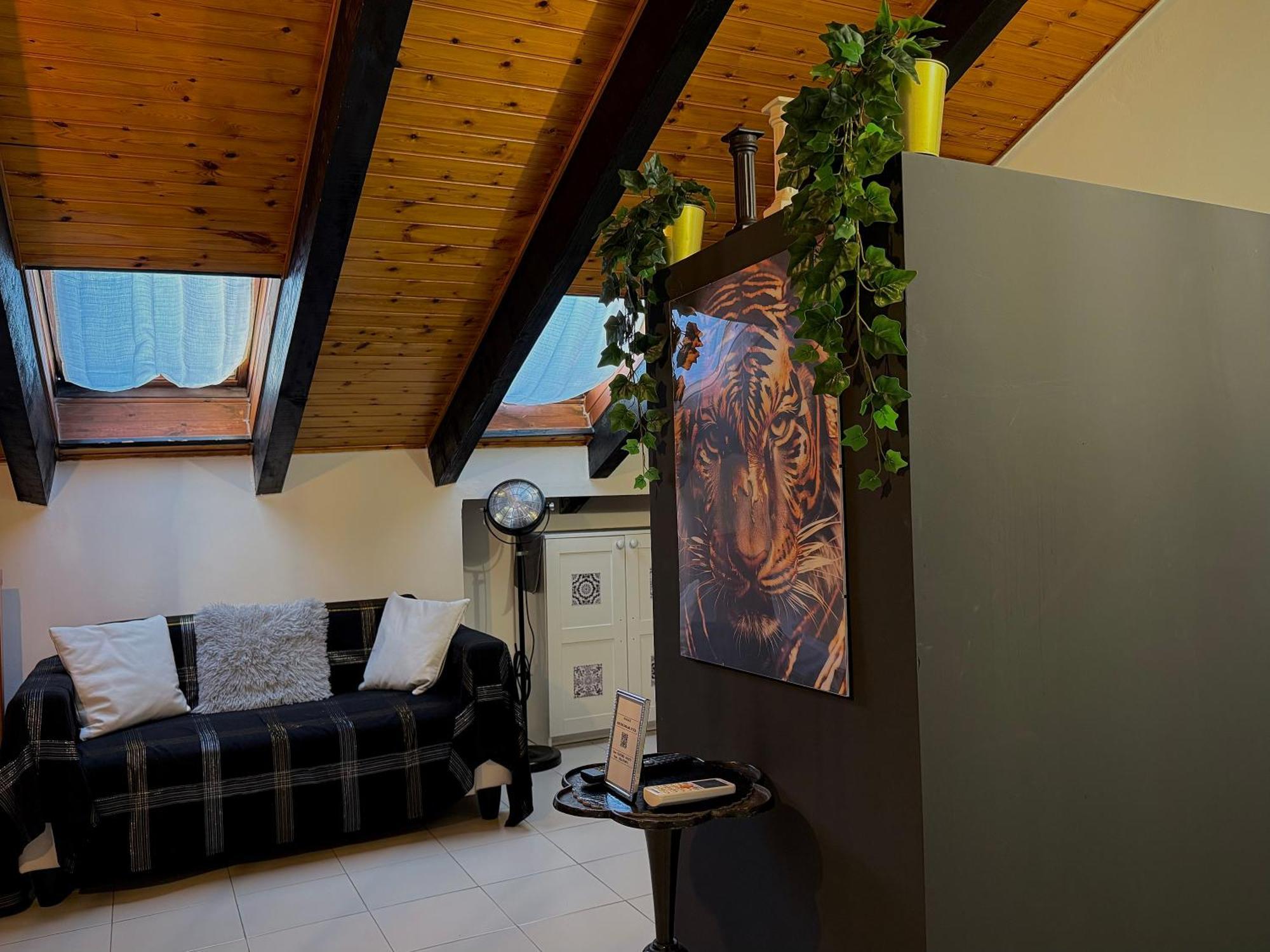 Appartement Hosting Dreams Attics - Duomo à Milan Extérieur photo